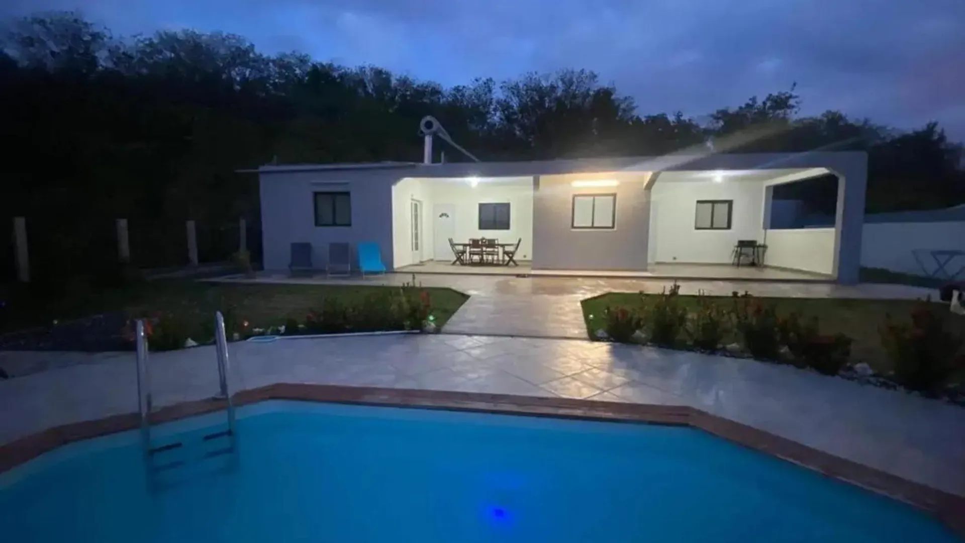 Villa Confortable A Deshaies Avec Piscine Privee