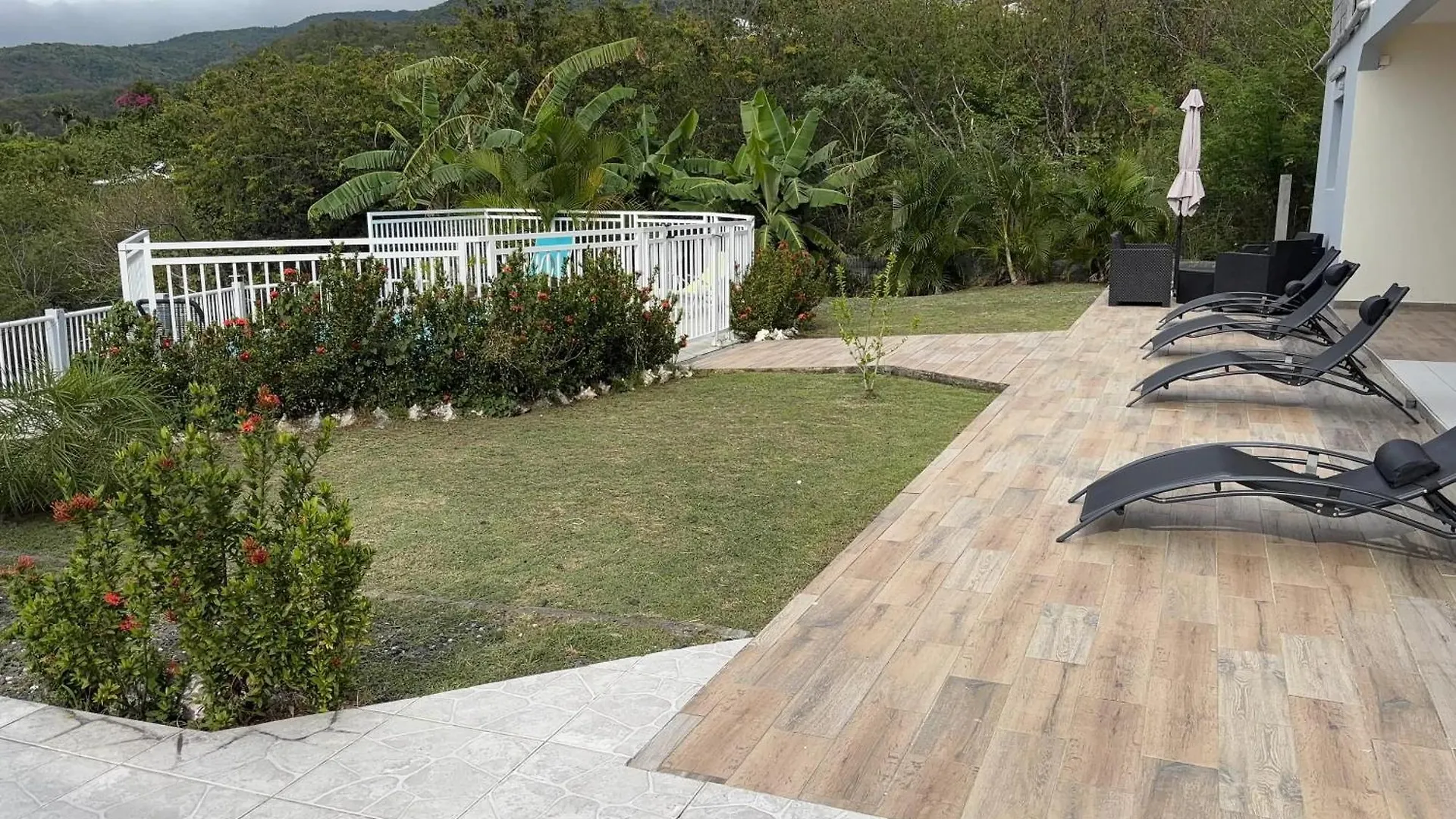 Villa Confortable A Deshaies Avec Piscine Privee غوادلوب