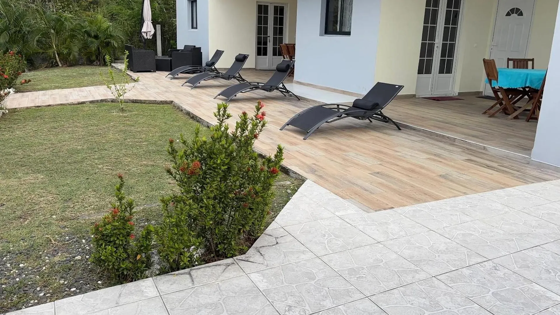 Villa Confortable A Deshaies Avec Piscine Privee